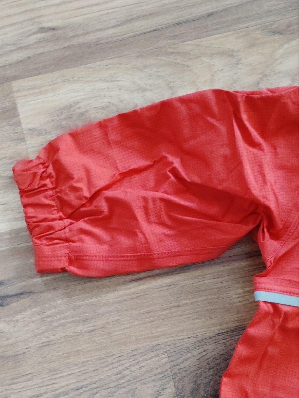 Canada Goose Red Kids Hooded Jacket with Teal Trim - Picture 5 of 12